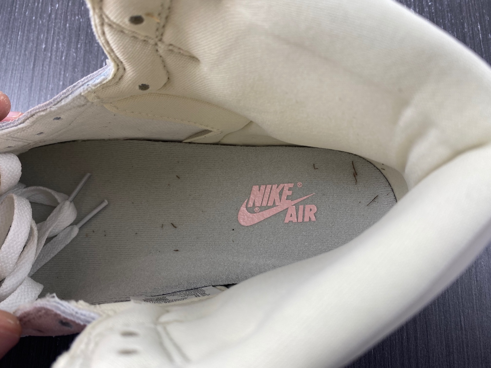 Air Jordan 1 Retro High OG “Washed Pink”