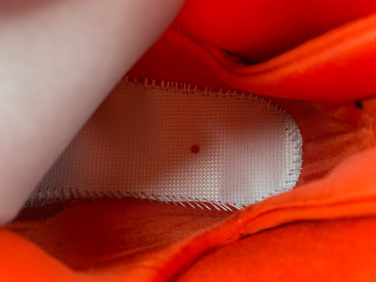 Jordan 9 Retro Chile Red