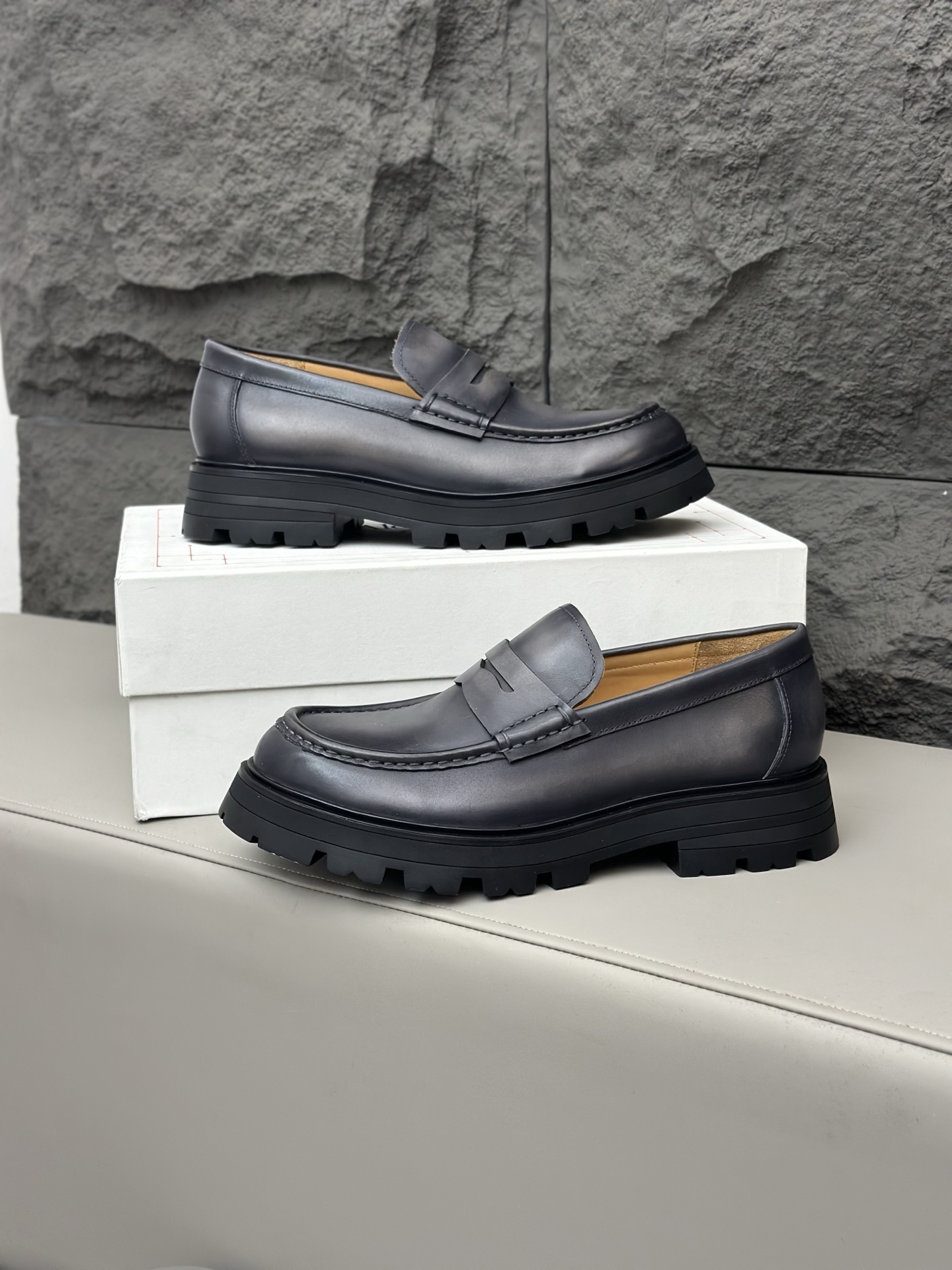 ALEXANDER MCQUEEN new men's derby shoes