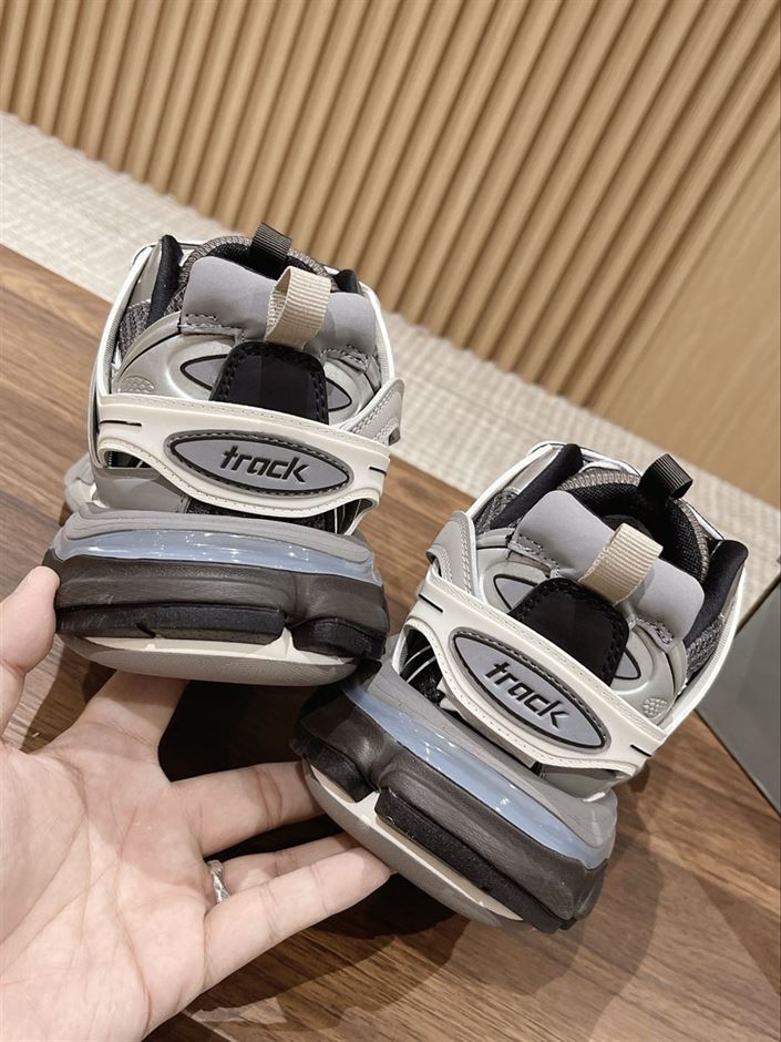 BALENCIAGA TRACK TRAINERS GREY – BLA071