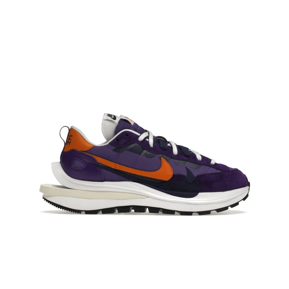 Nike Vaporwaffle, Sacai Dark Iris