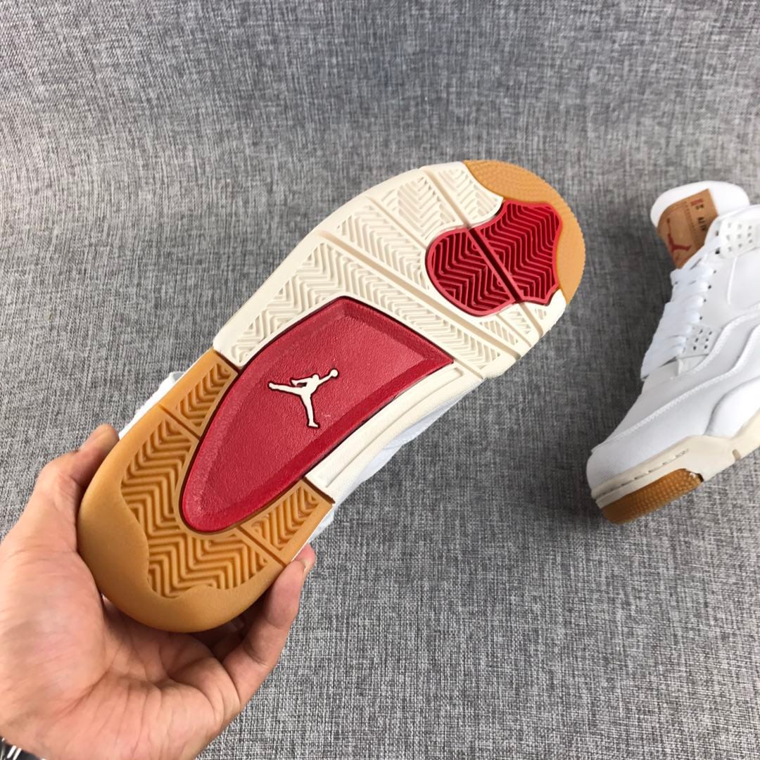 Levi’s x Air Jordan 4 Retro ‘White Denim’