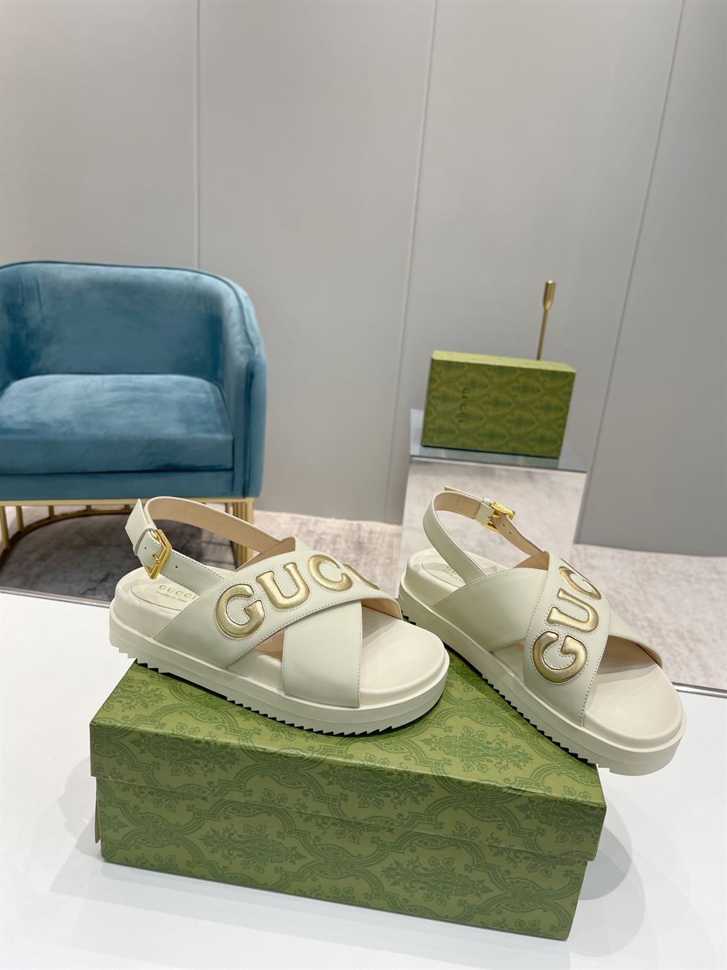 GUCCI MEN’S GUCCI SANDAL WHITE LEATHER – GSL010