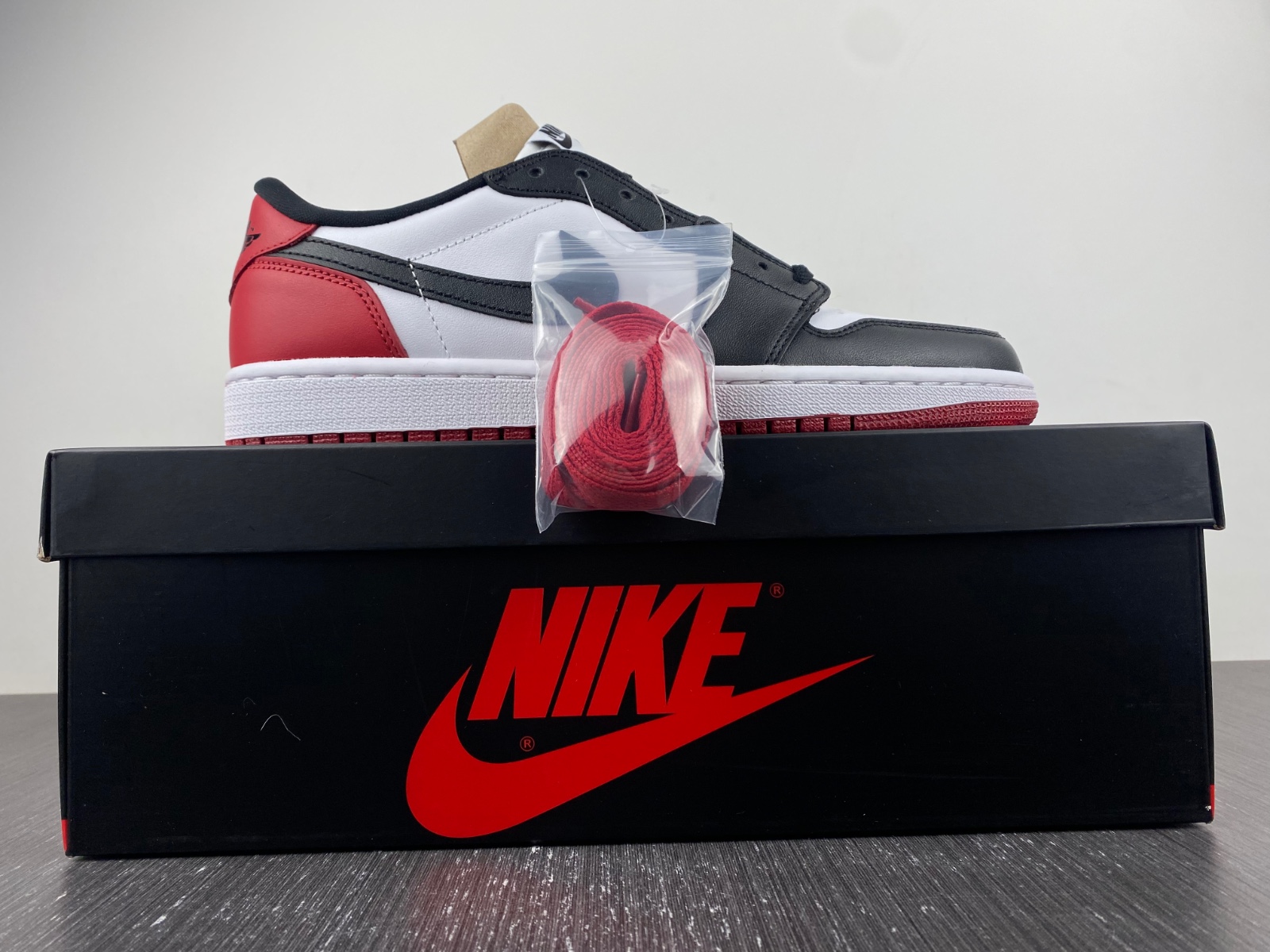 Air Jordan 1 Low OG “Black Toe”