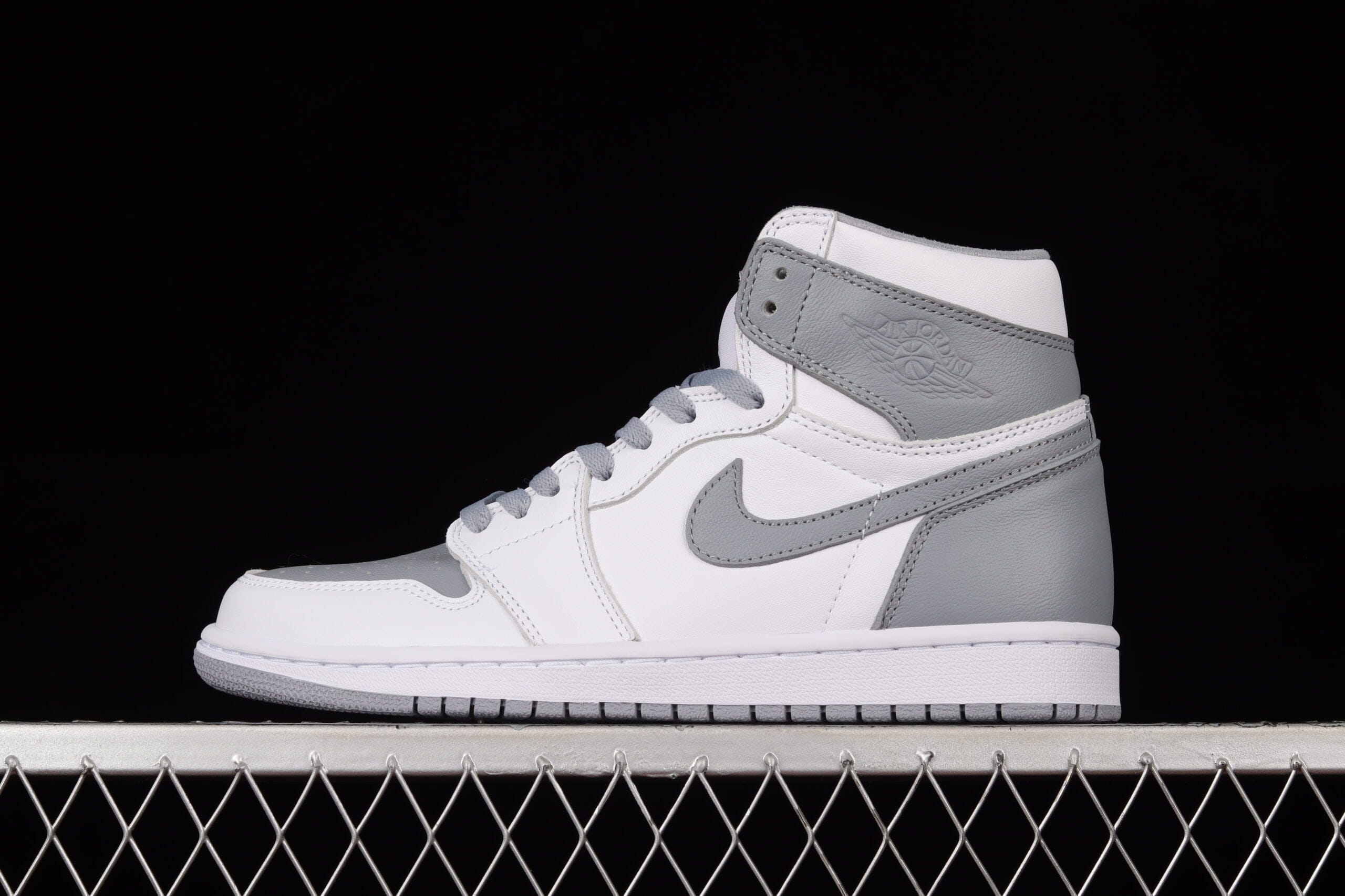 Air Jordan 1 High OG Stealth White Dark Grey