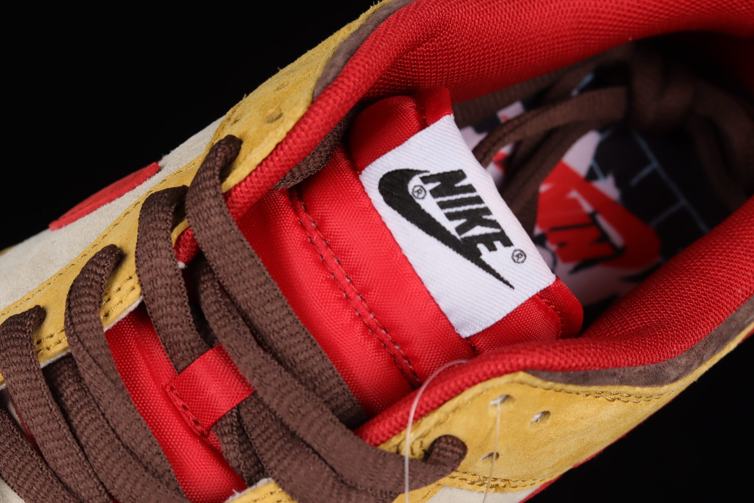 Otomo Katsuhiro x Nike SB Dunk Low Steamboy OST Gold Red Brown