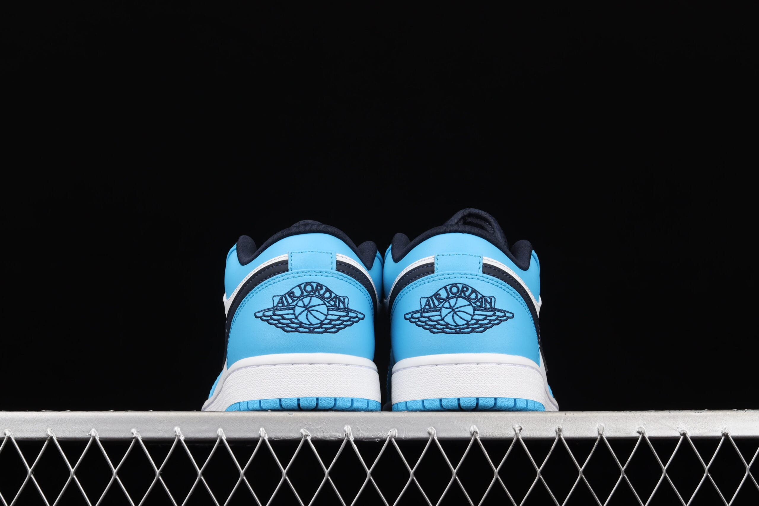 Jordan 1 Low, UNC