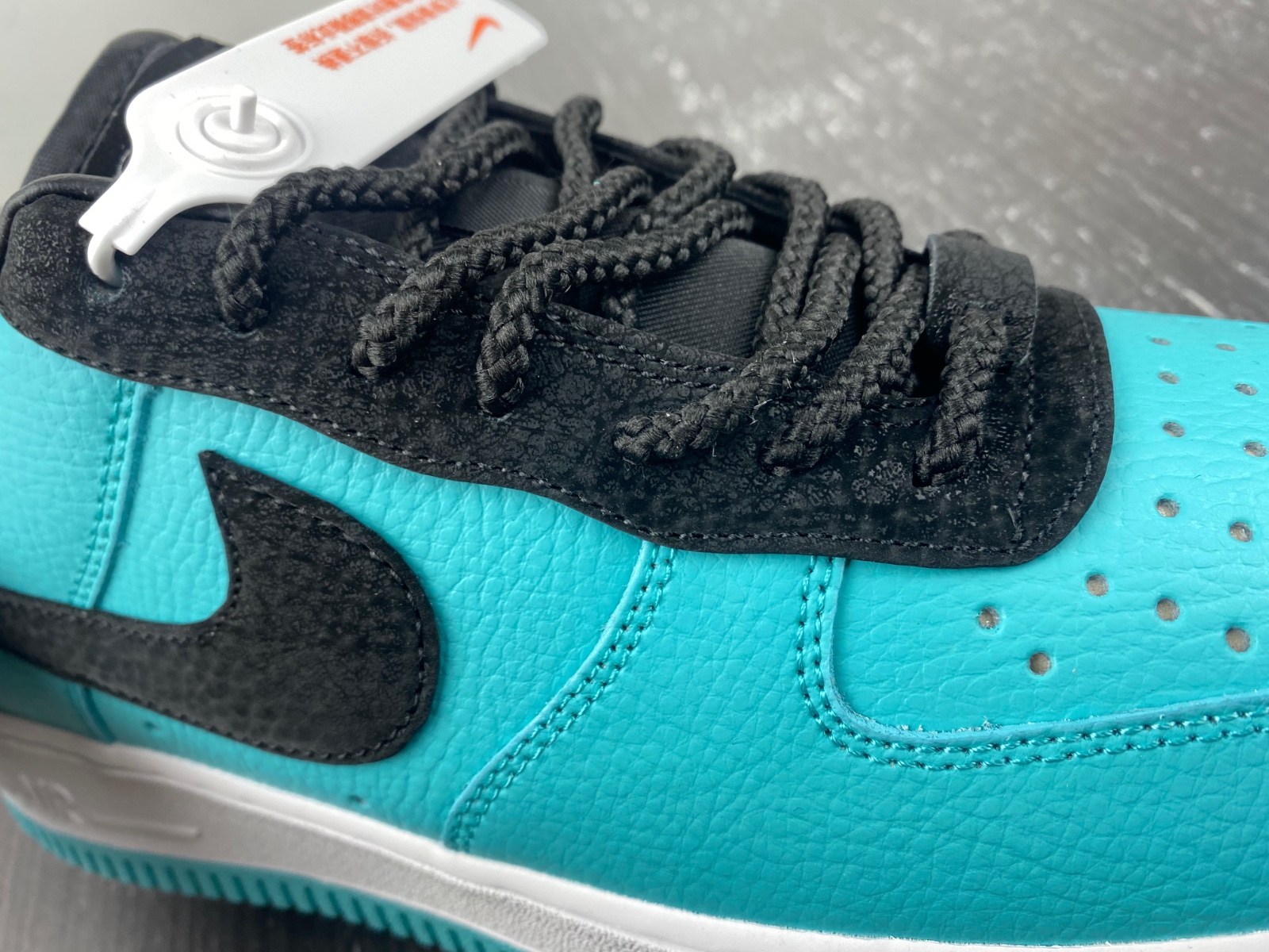 Tiffany & Co. x Nike Air Force 1 Friends and Family