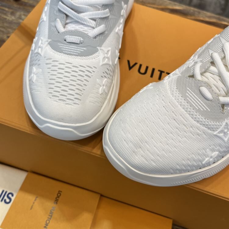 LOUIS VUITTON SHOW UP SNEAKER – LVS088