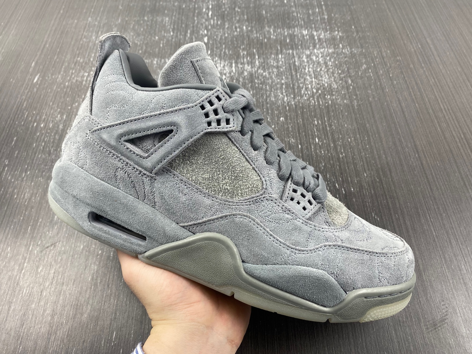 Air Jordan 4 Retro Kaws