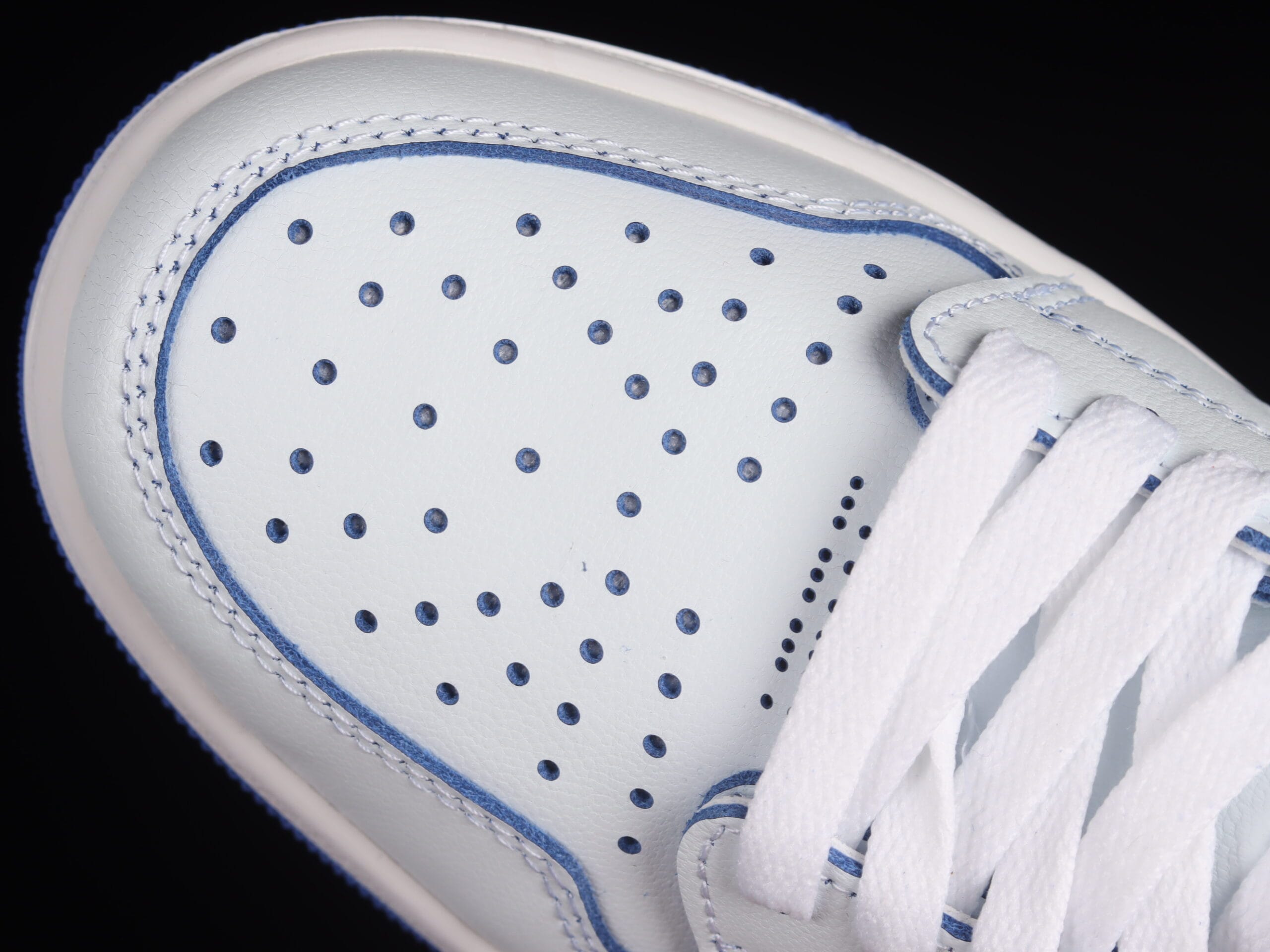 Jordan 1 High Zoom Air CMFT 25 Years In China