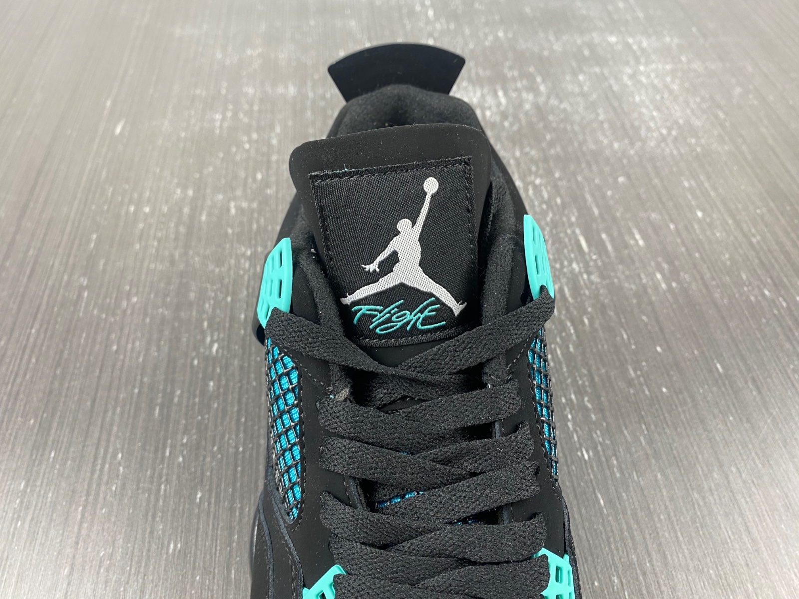 Air Jordan 4 Retro Coral Blue