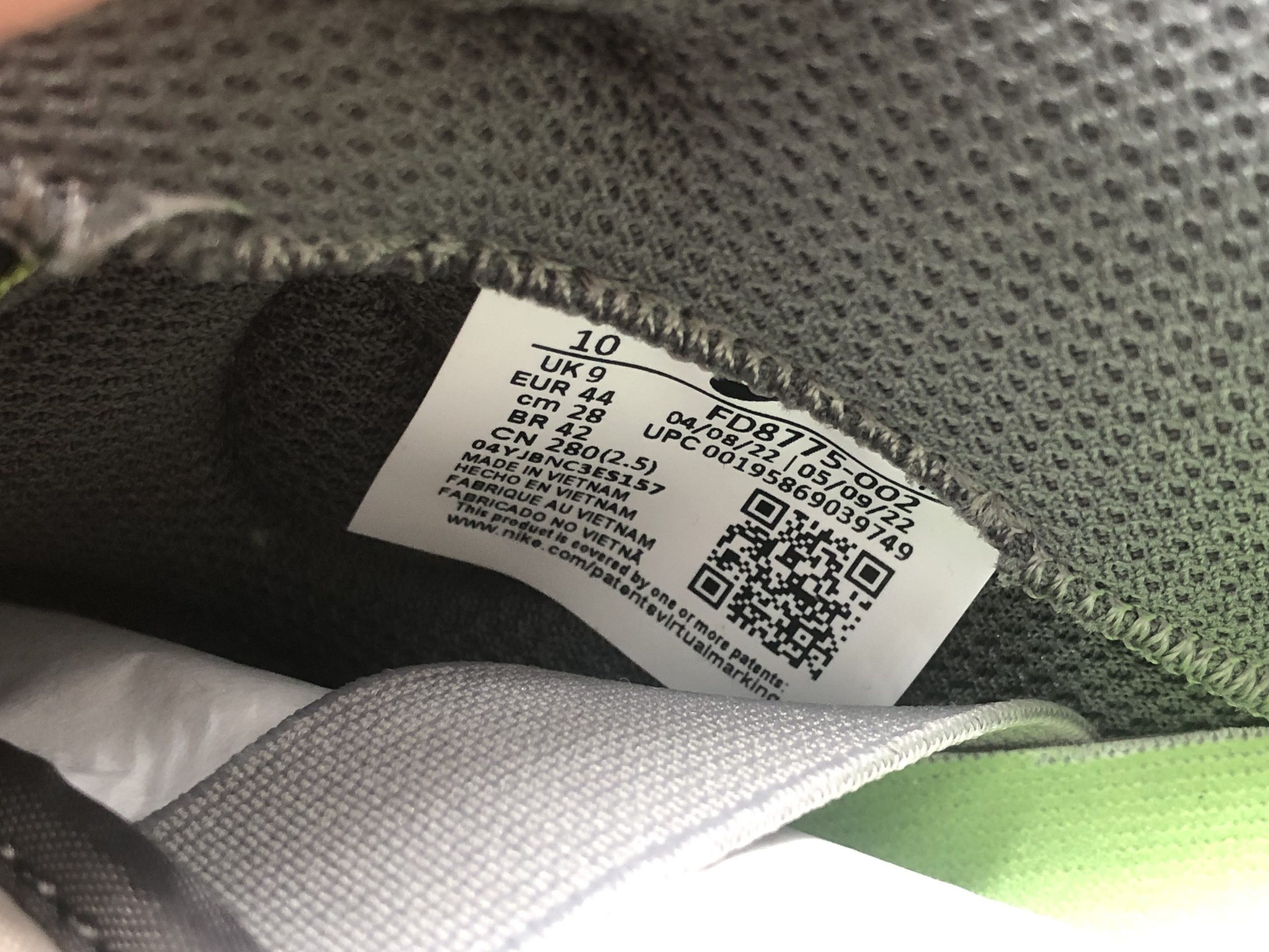 Nike SB Dunk Low HUF Wait, What!? (Friends and Family)