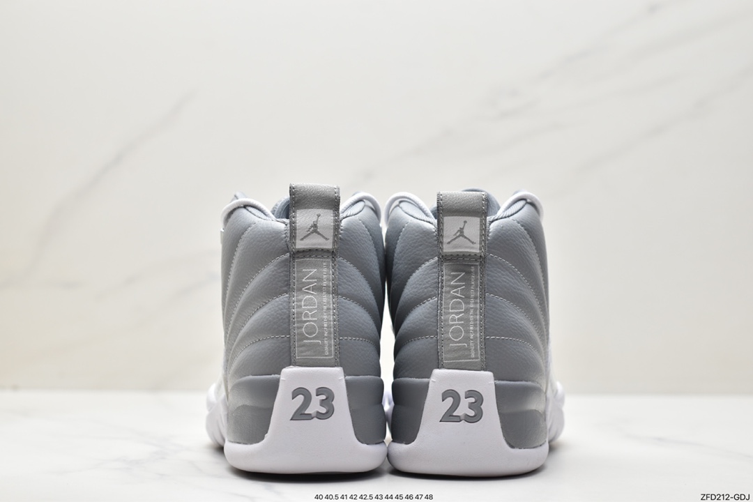 Air Jordan 12 