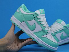 Nike Dunk Low Green Glow (W)