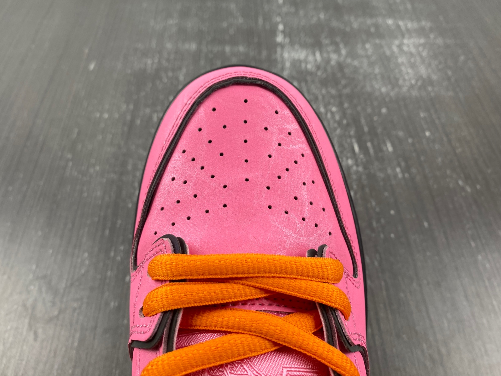 The Powerpuff Girls x Nike SB Dunk Low “Blossom”