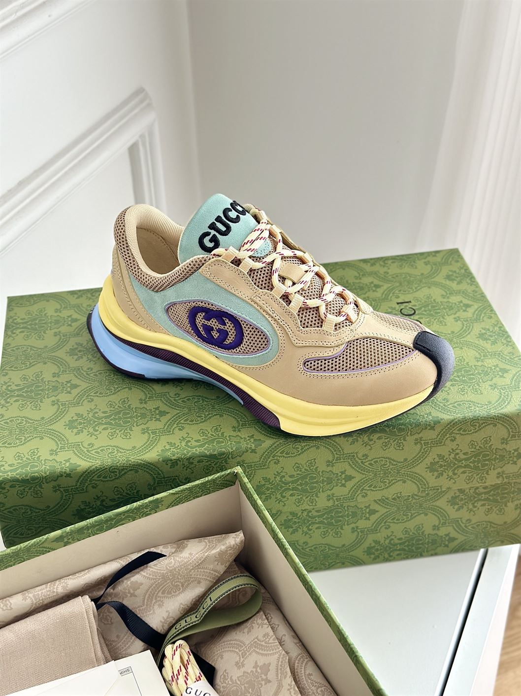 GUCCI RUN SNEAKERS – GCC118