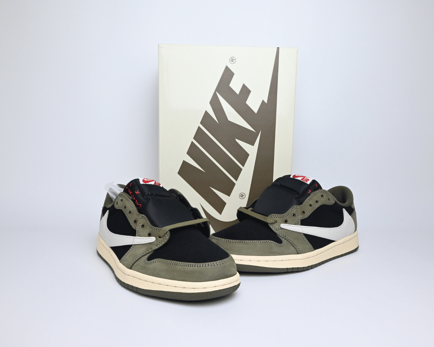 Travis Scott Air Jordan 1 Low OG Black-Olive