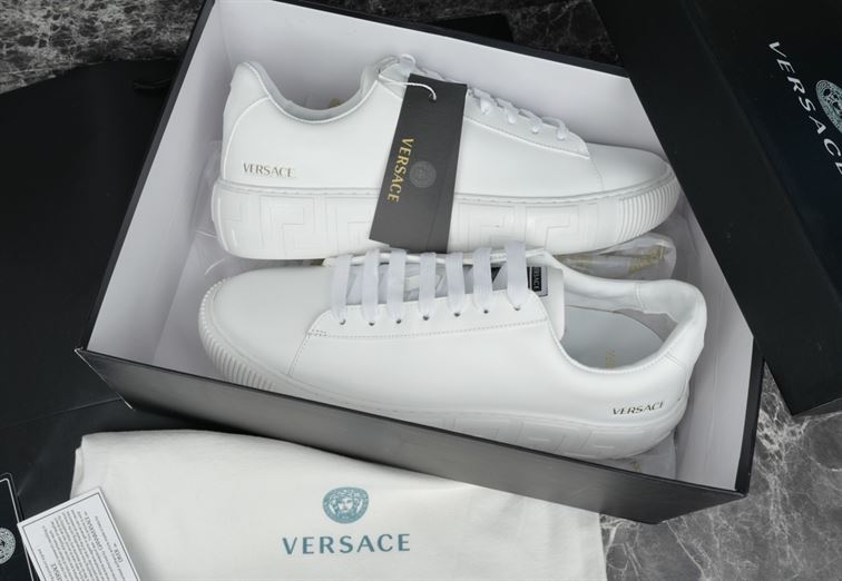 VERSACE GRECA SNEAKERS IN WHITE – VSS013