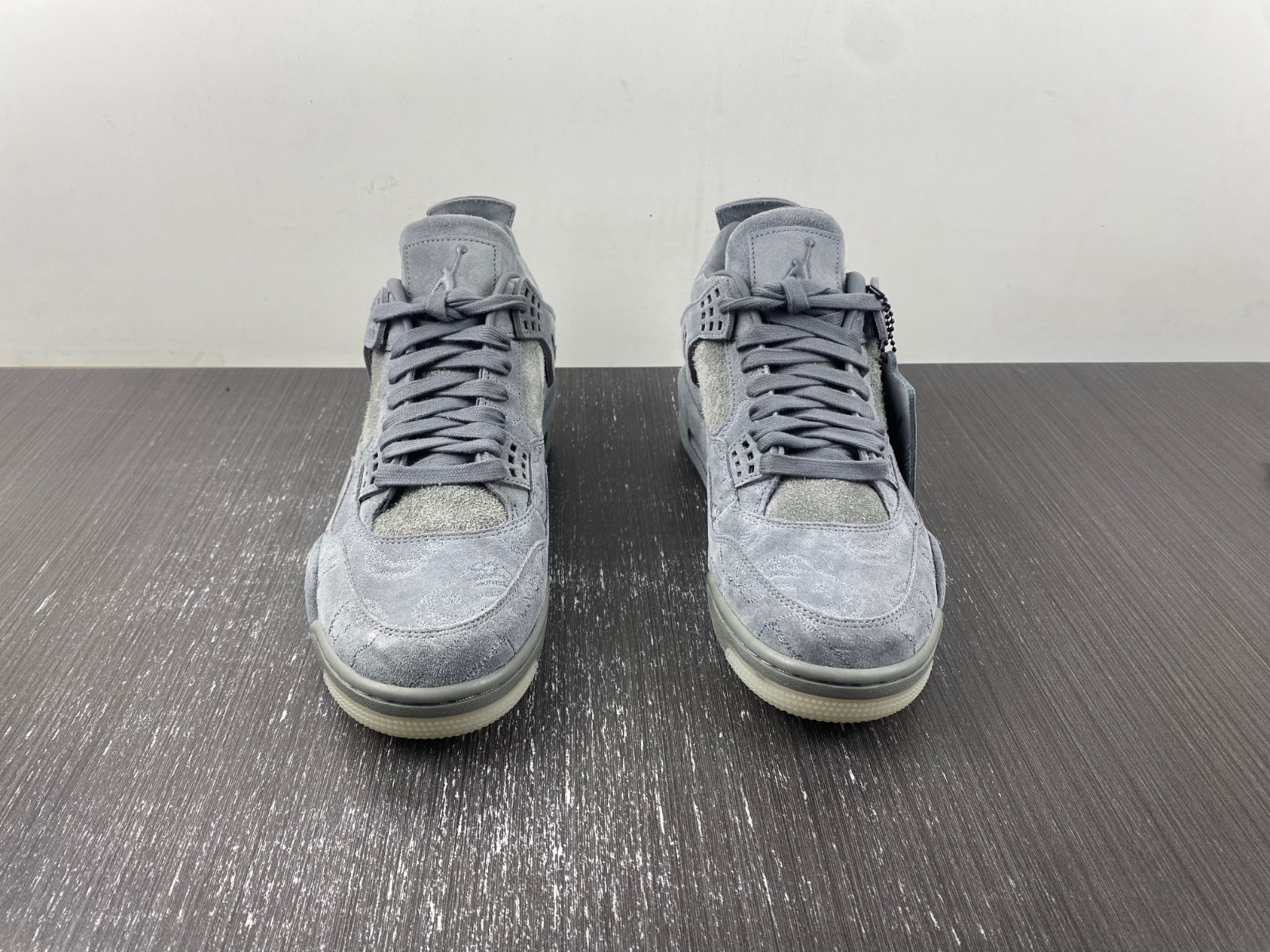 Air Jordan 4 Retro Kaws