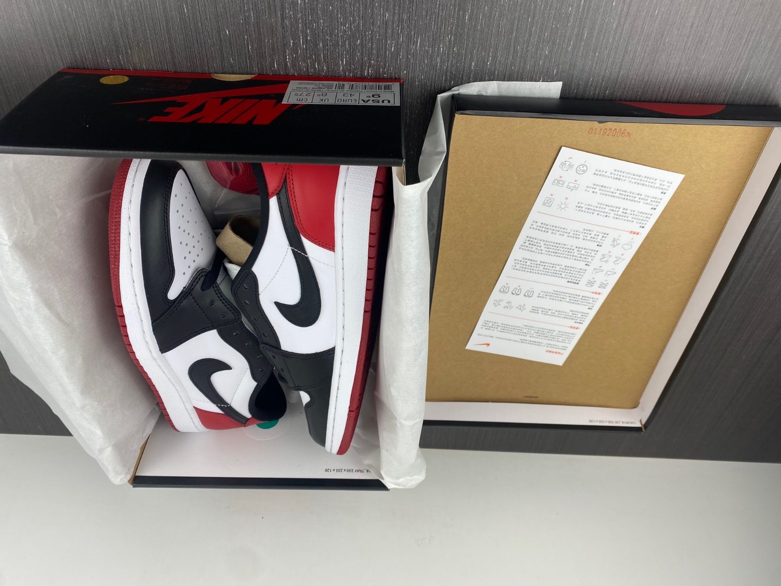Air Jordan 1 Low OG “Black Toe”