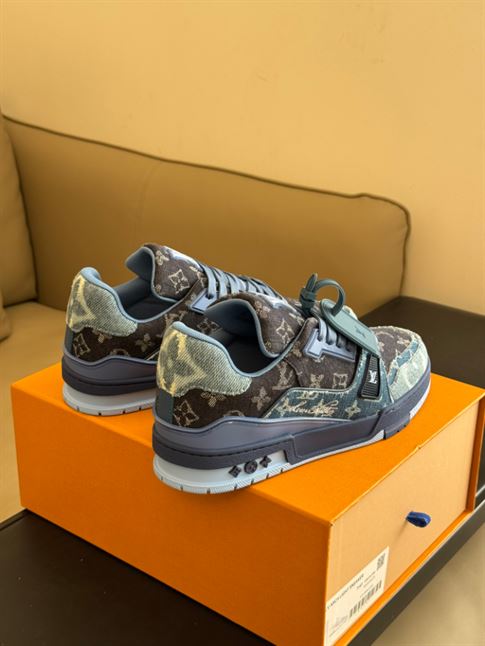 LOUIS VUITTON LV TRAINER SNEAKER – LVS172