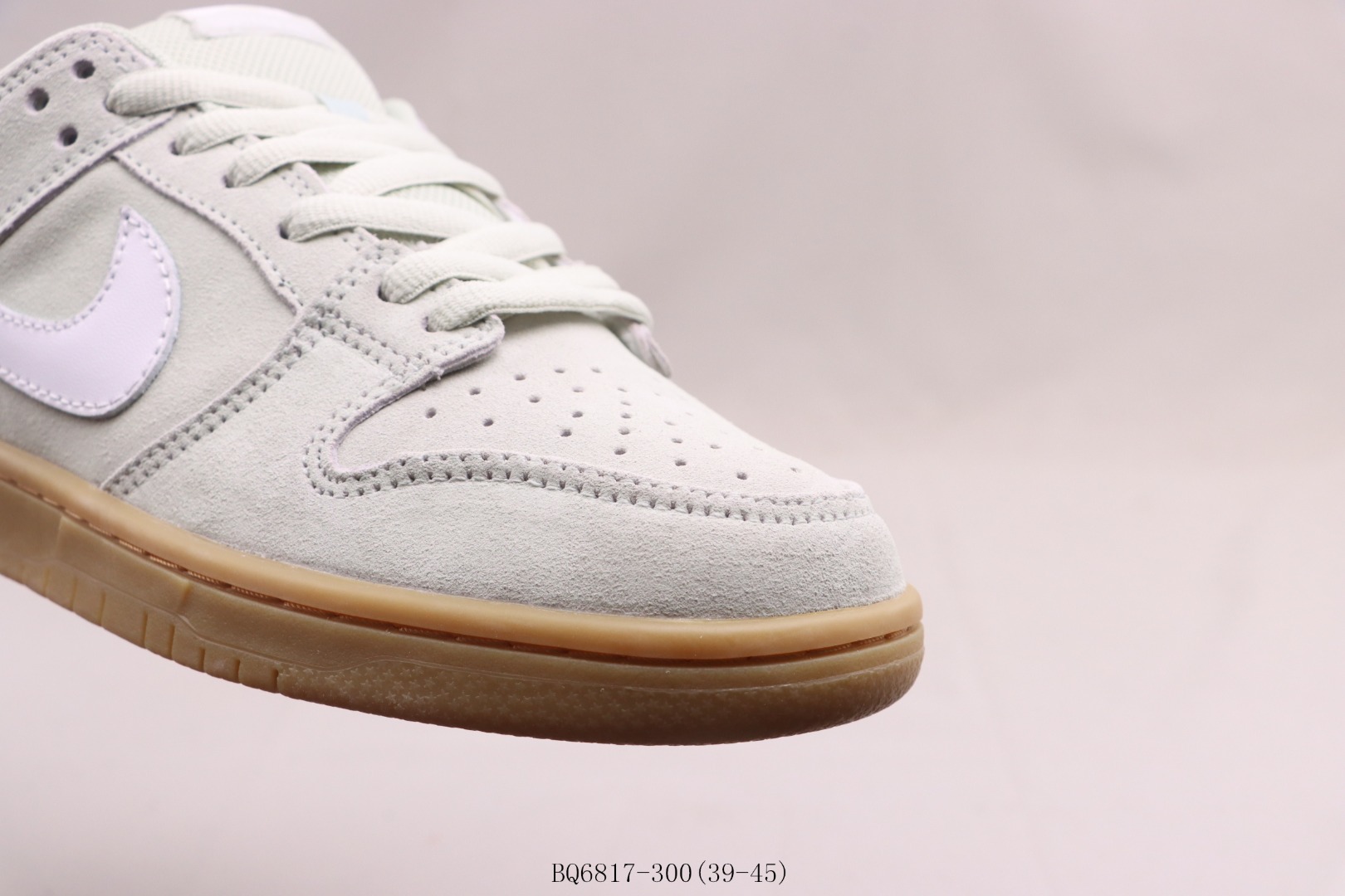 Nike SB Dunk Low Island Green Gum