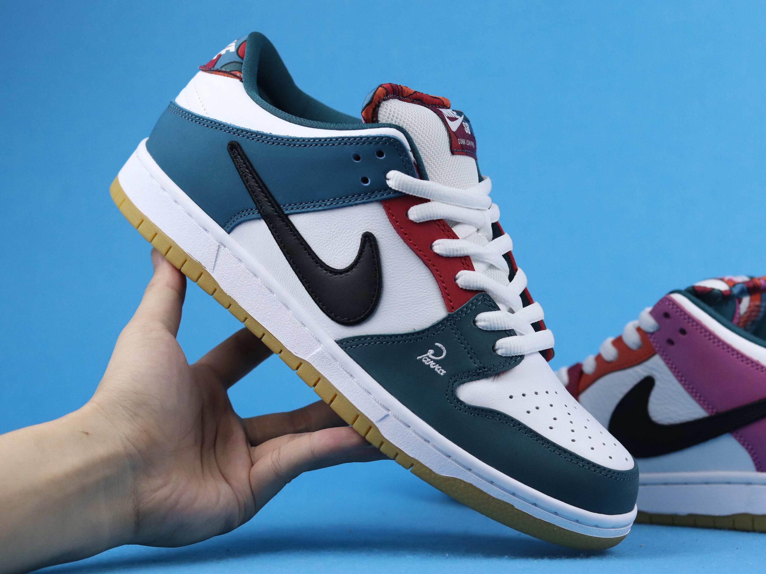 Nike Dunk SB Low Pro QS Parra (Friends & Family) (2021)