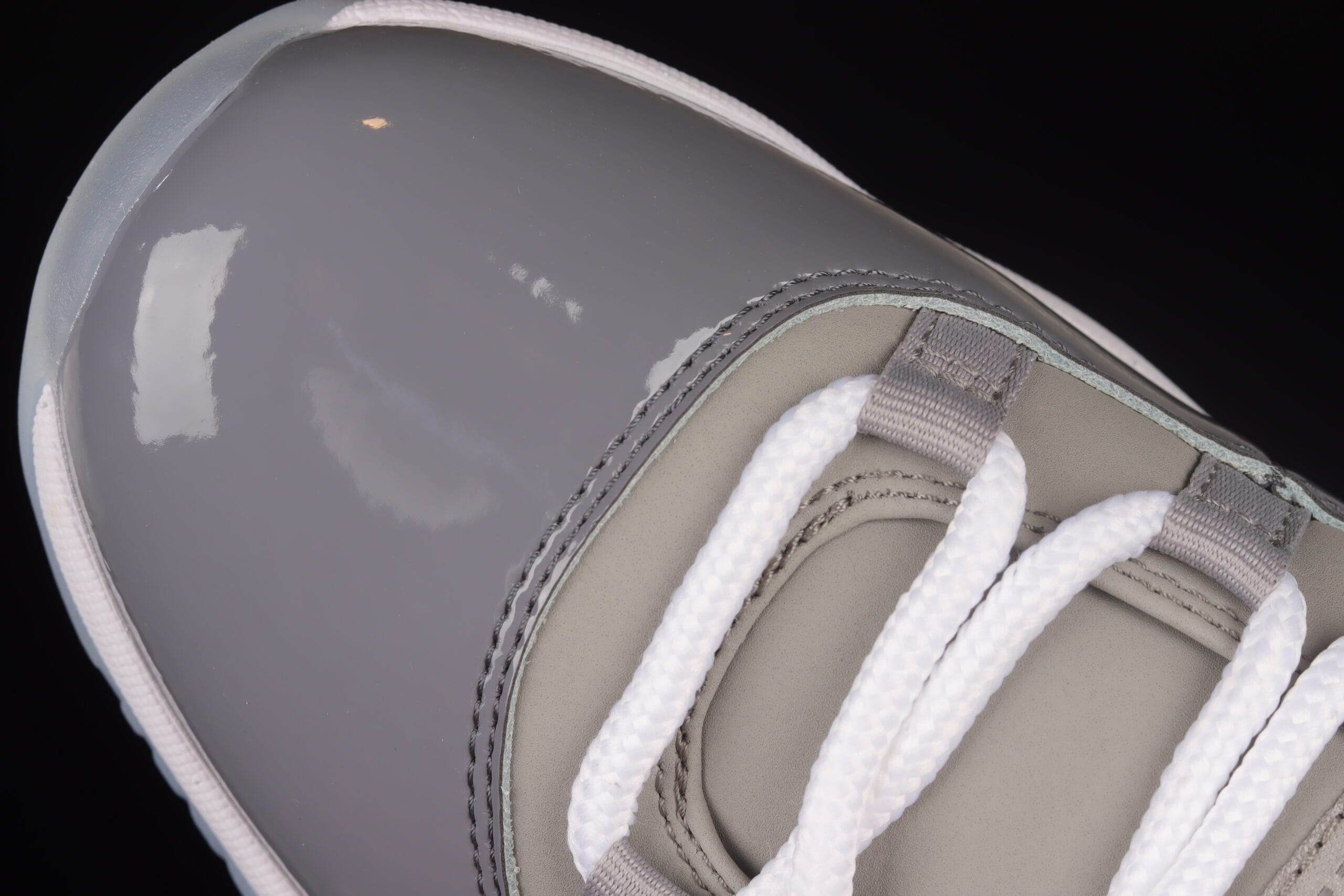 Jordan 11 Retro Low, Cool Grey