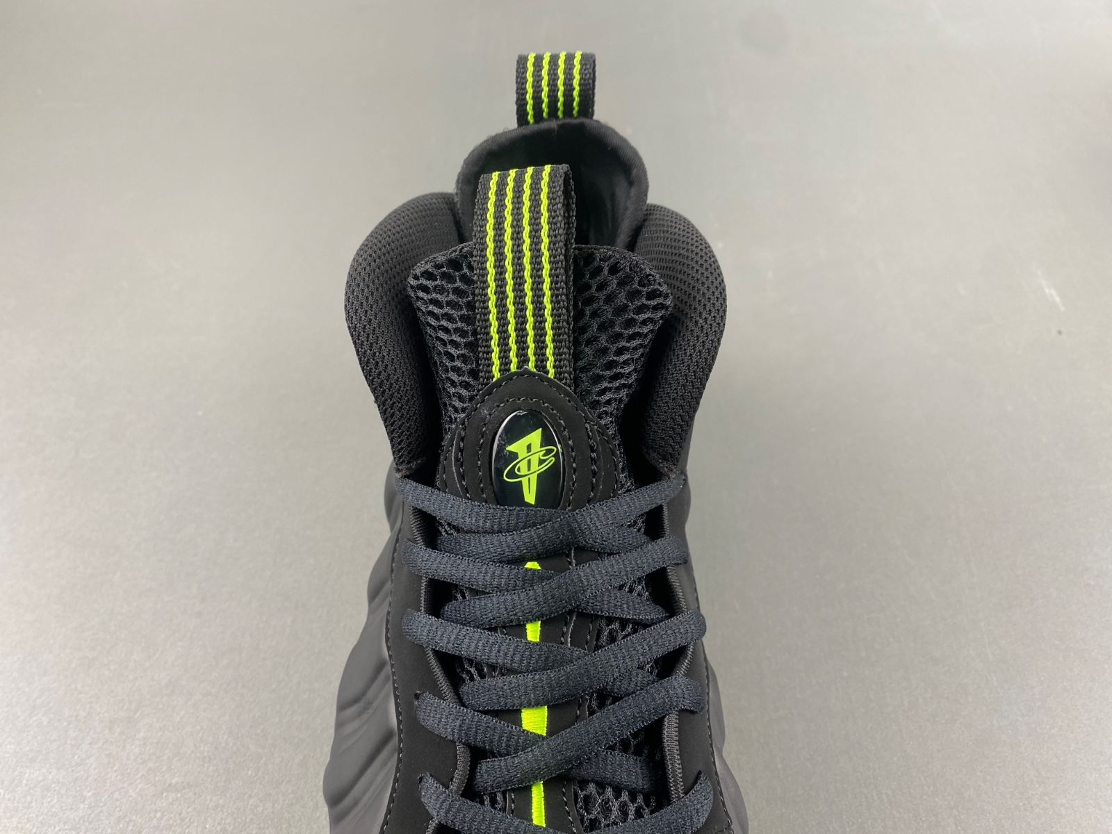 Nike Air Foamposite One “Volt”
