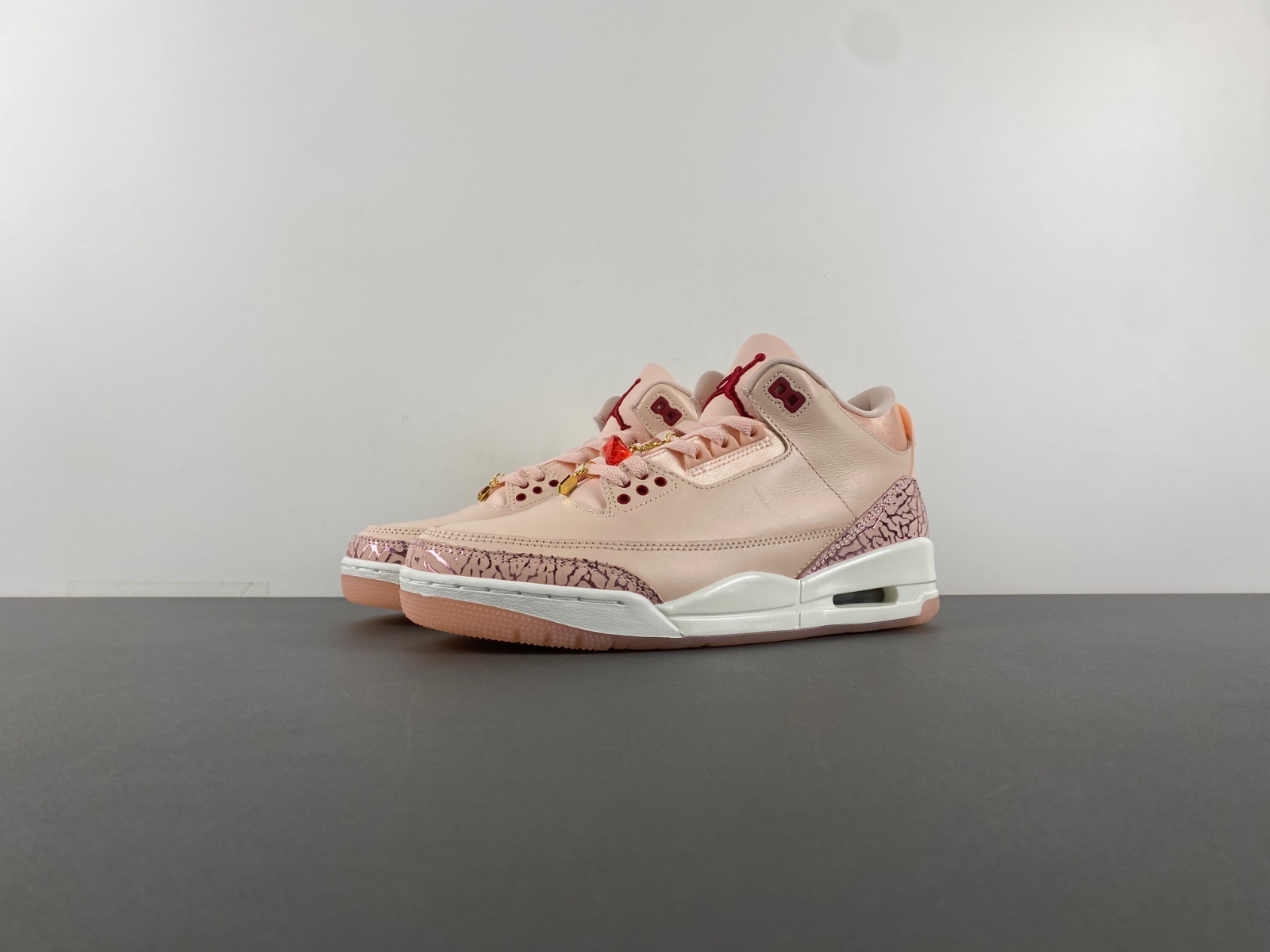 Air Jordan 3 “Valentine’s Day”