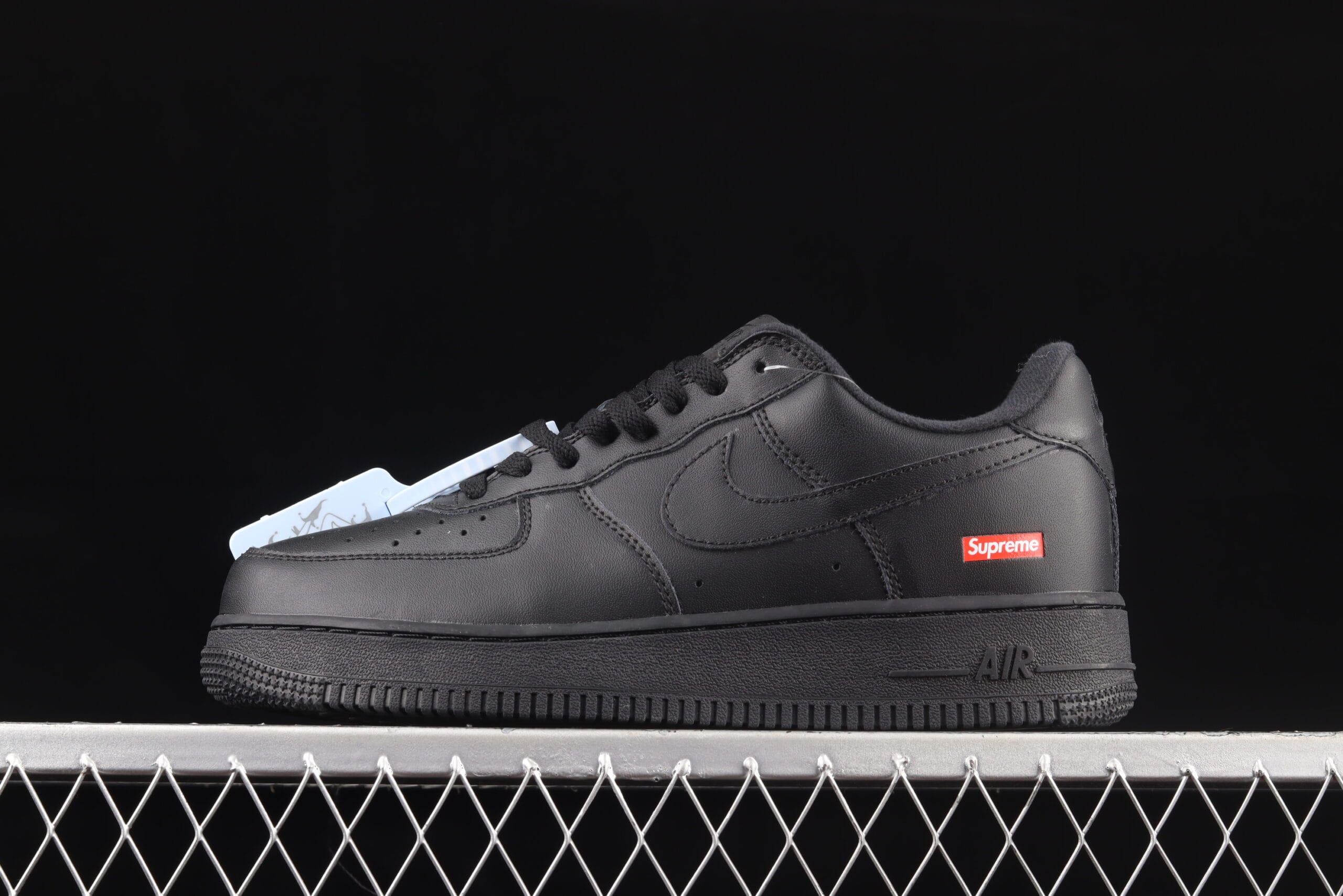 Nike Air Force 1 Low Supreme Black