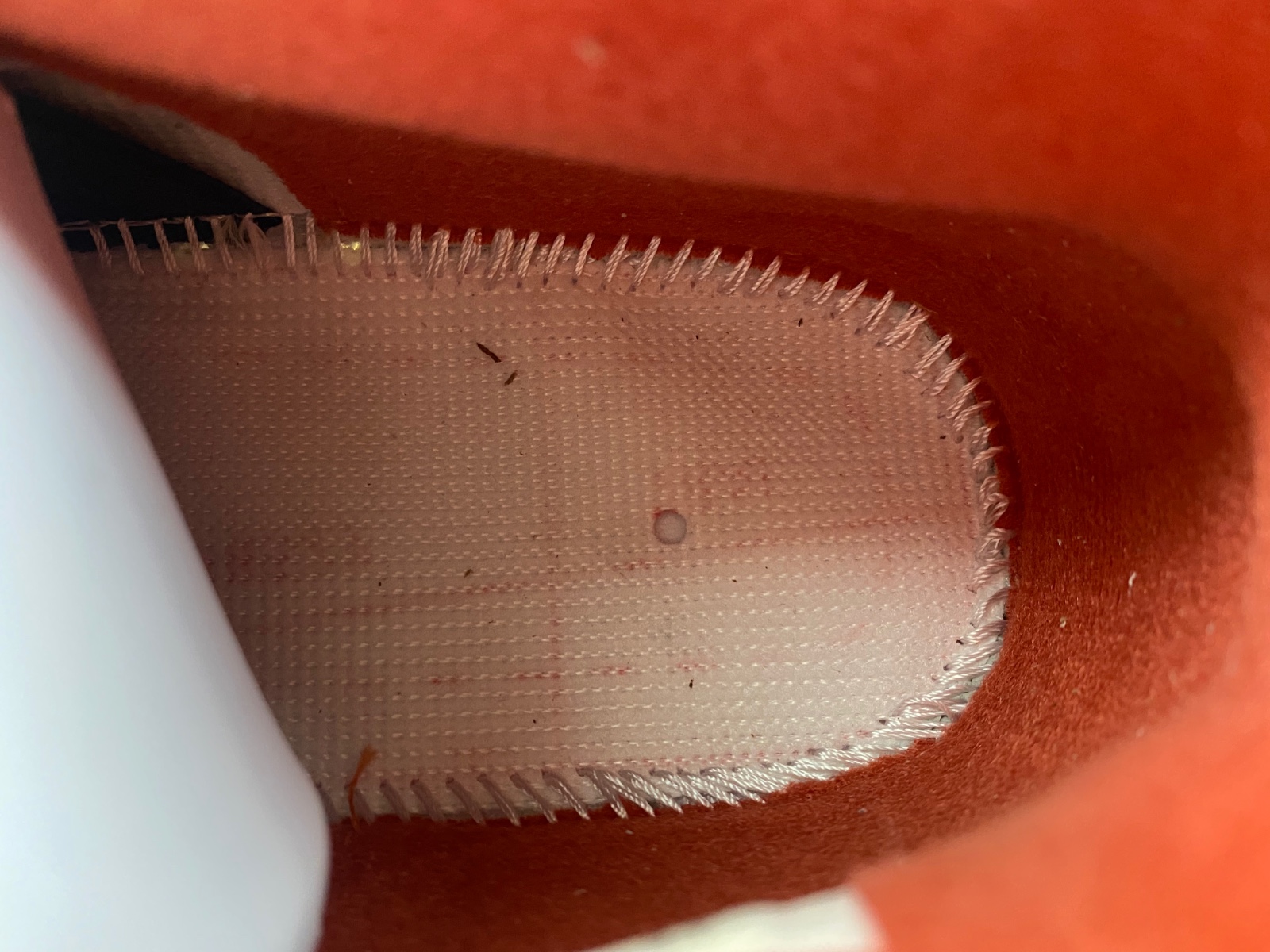 Air Jordan 4 Charizard