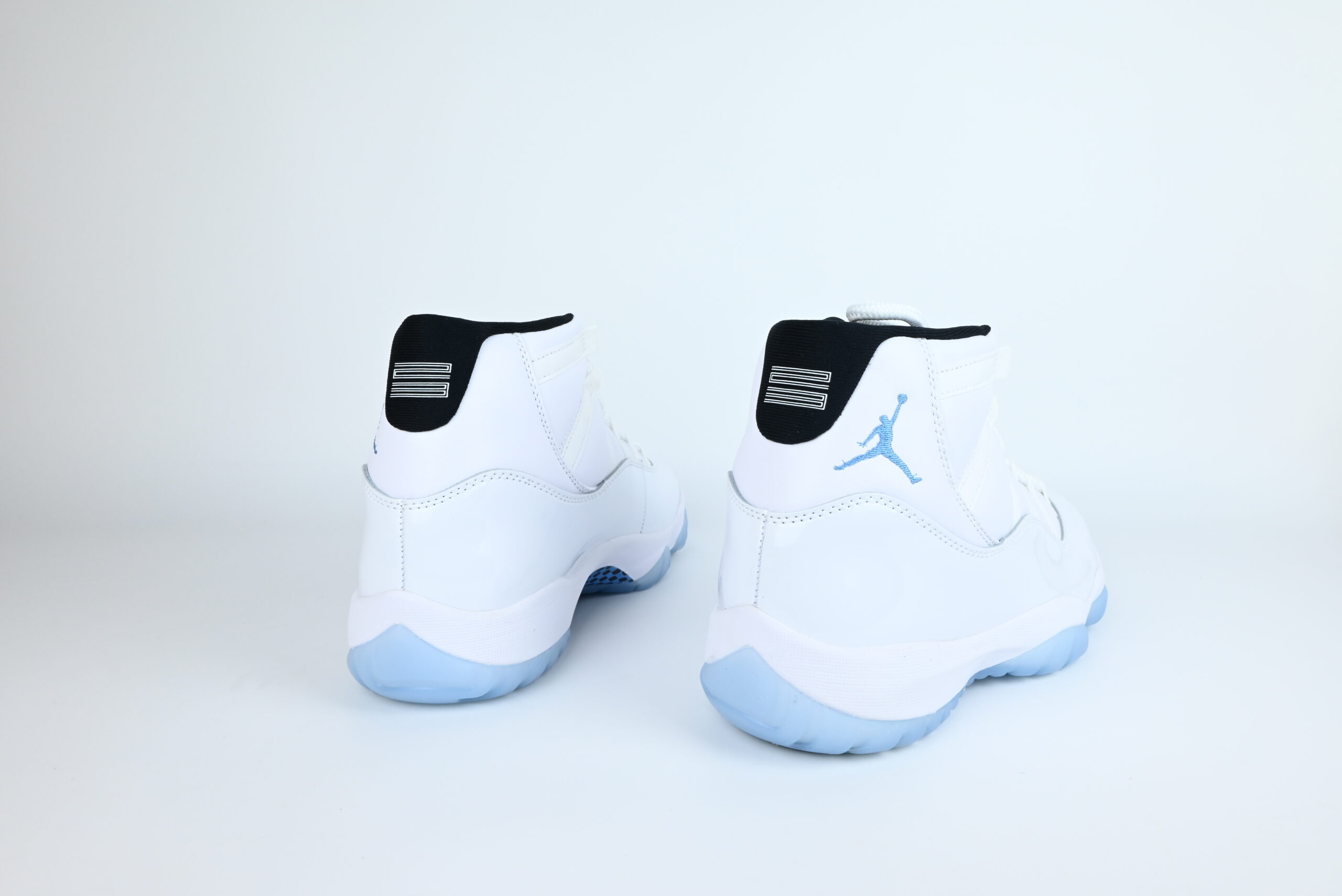 Air Jordan 11 “Legend Blue” (Columbia)