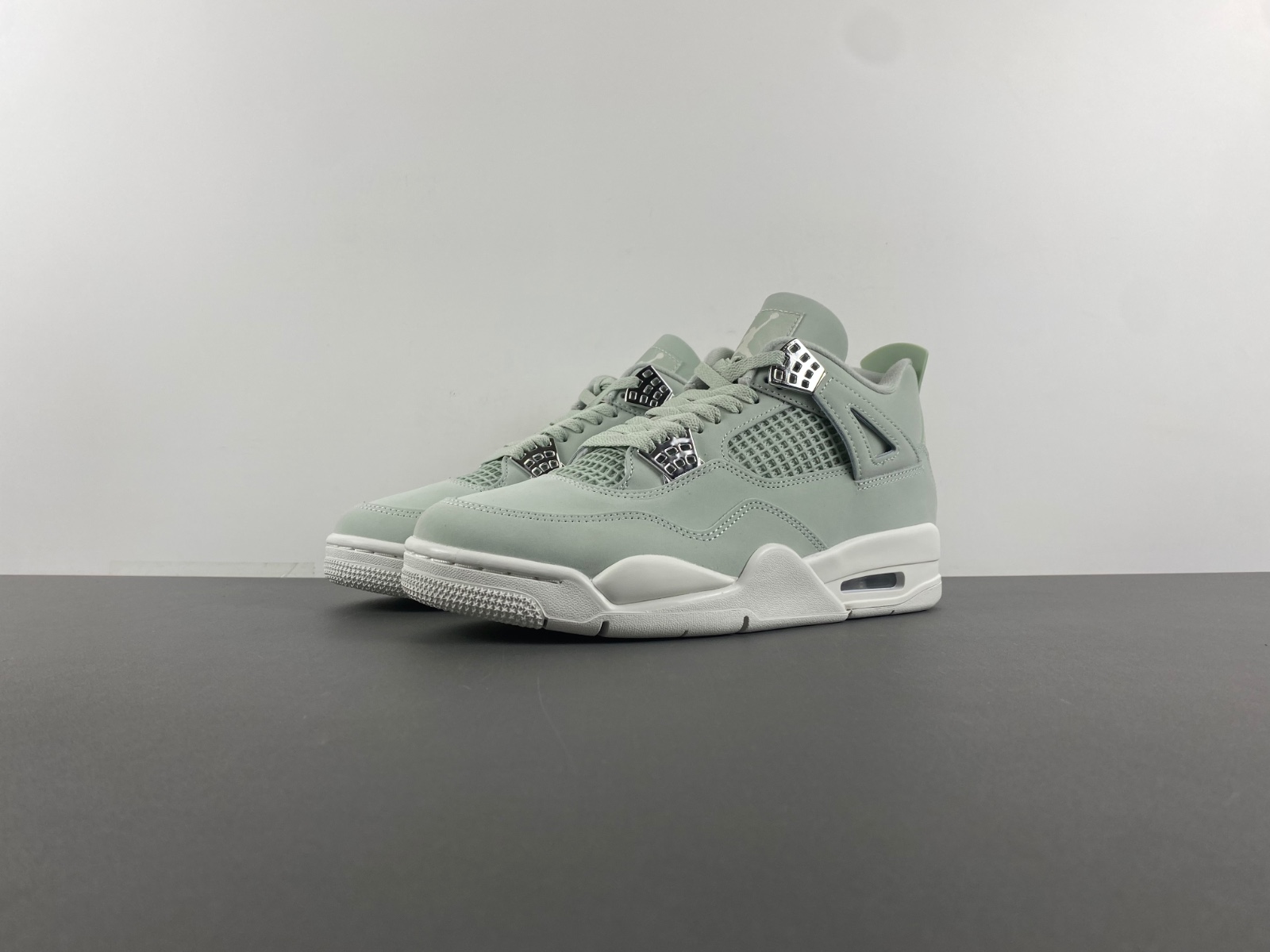 Air Jordan 4 Retro Seafoam Sail