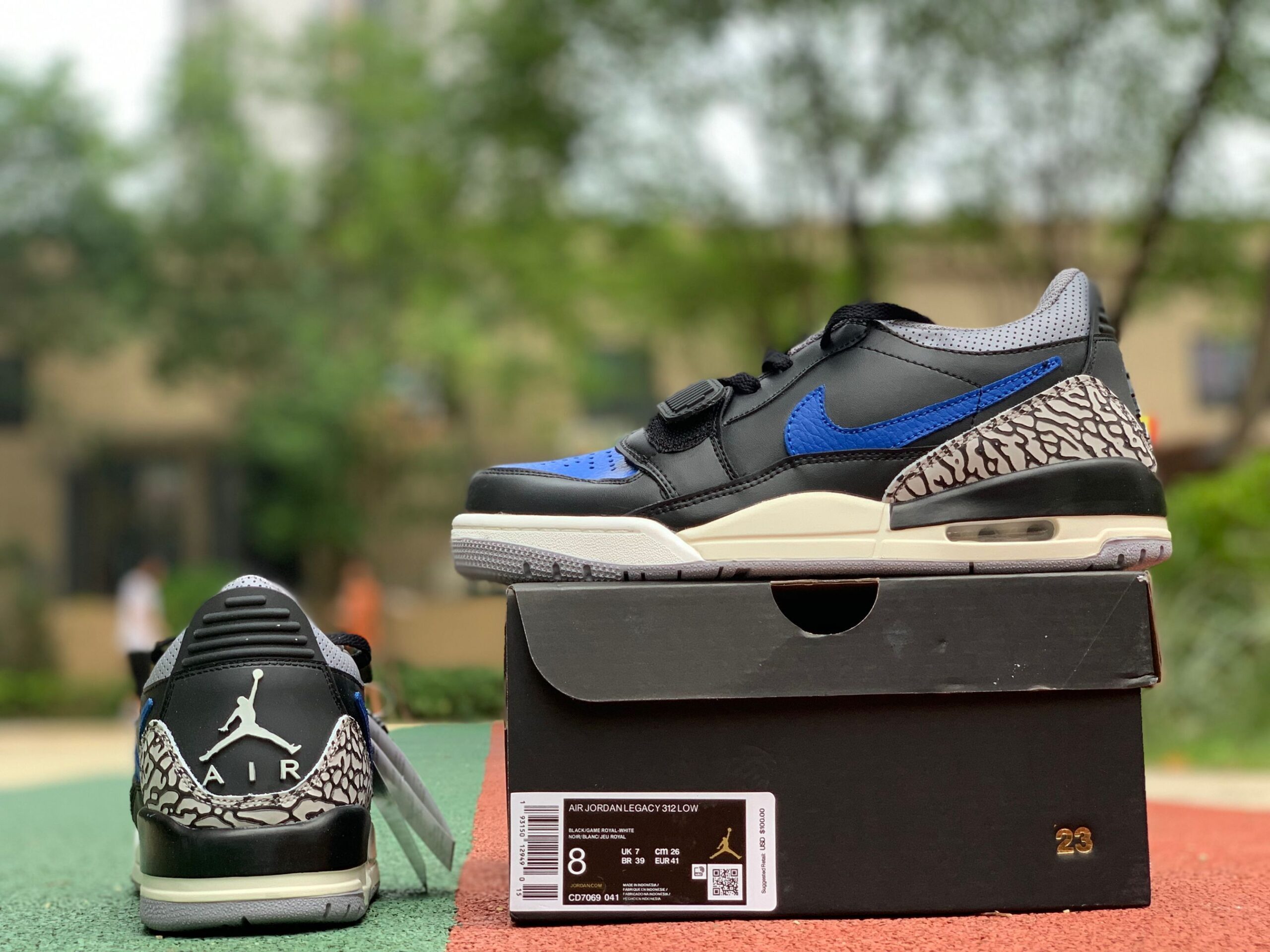 Jordan Legacy 312 Low Black Royal