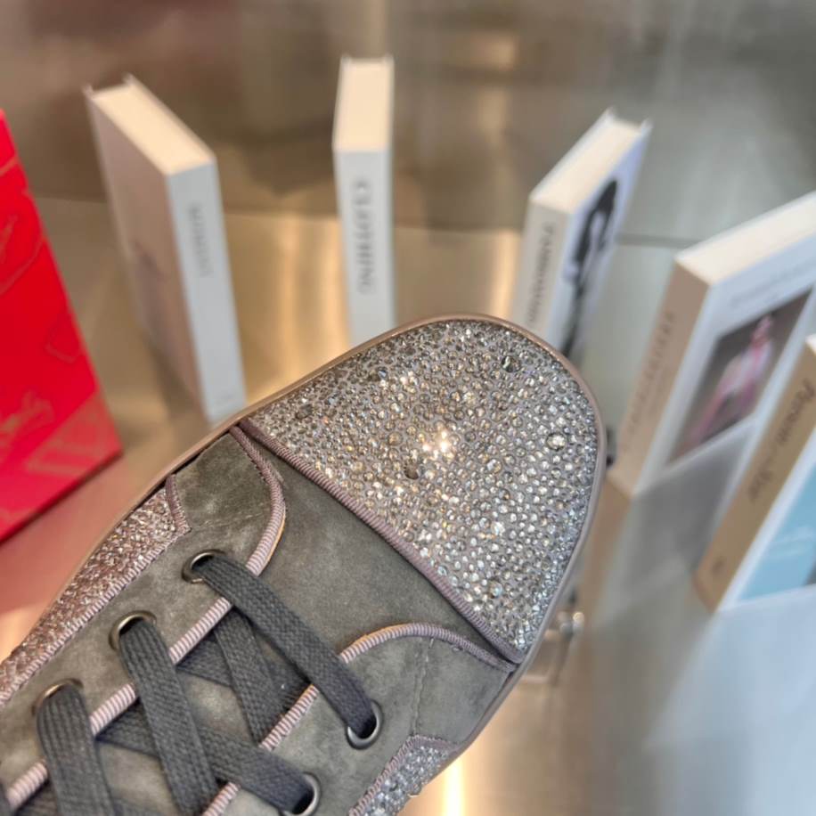 Christian Louboutin Grey Silver Sneaker – CLS054