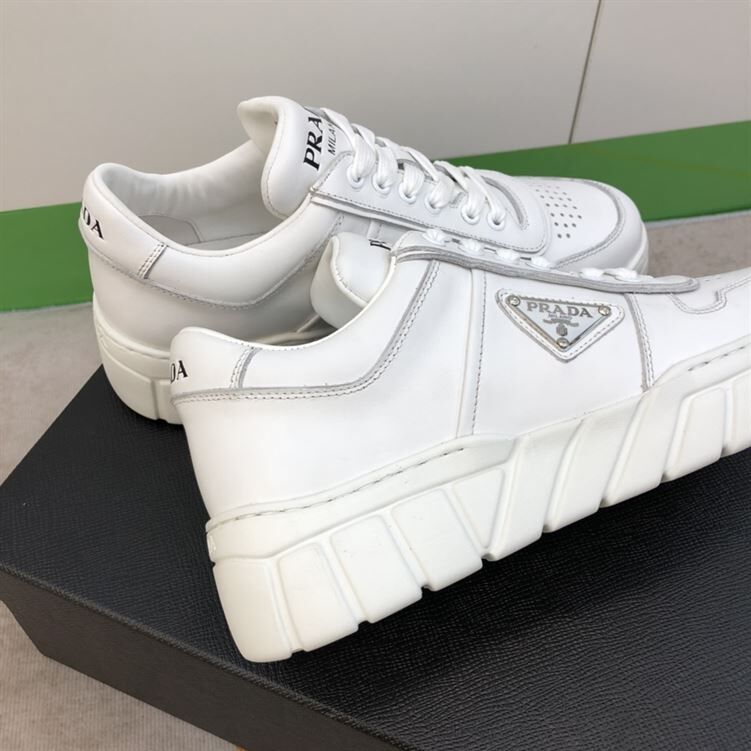 PRADA LEATHER SNEAKERS – PRS017