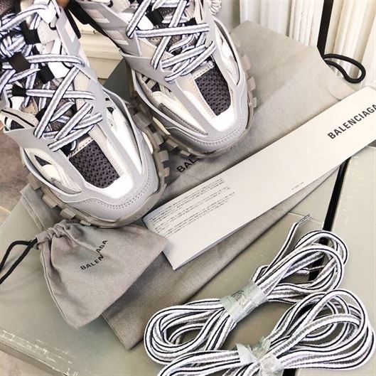 BALENCIAGA TRACK 3 SNEAKERS – BLA040