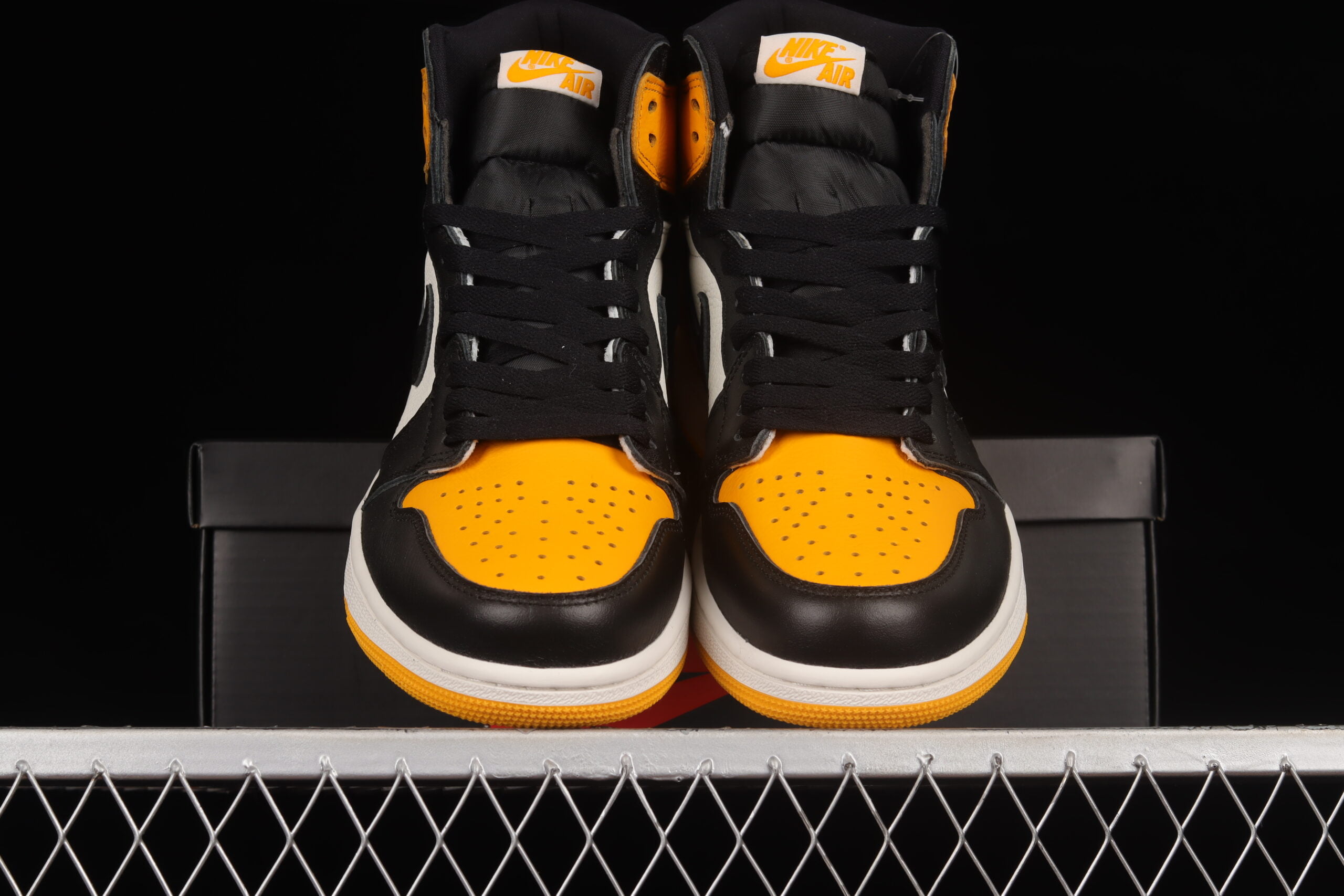 Air Jordan 1 High OG Taxi Yellow Toe