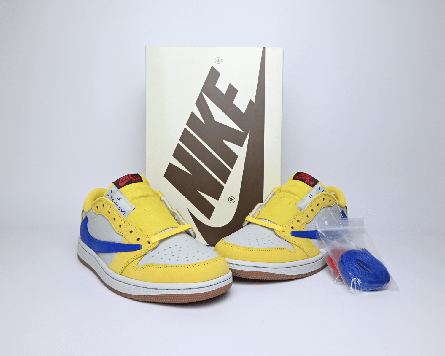 Air Jordan 1 Retro Low OG Travis Scott Canary