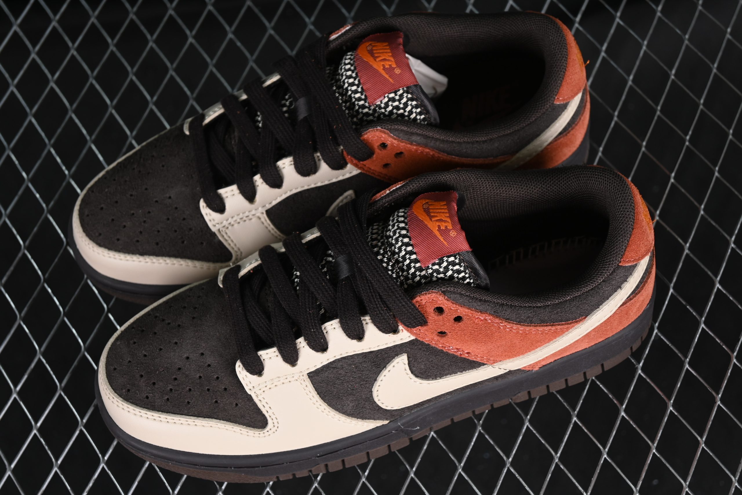 Nike Dunk Low Red Panda