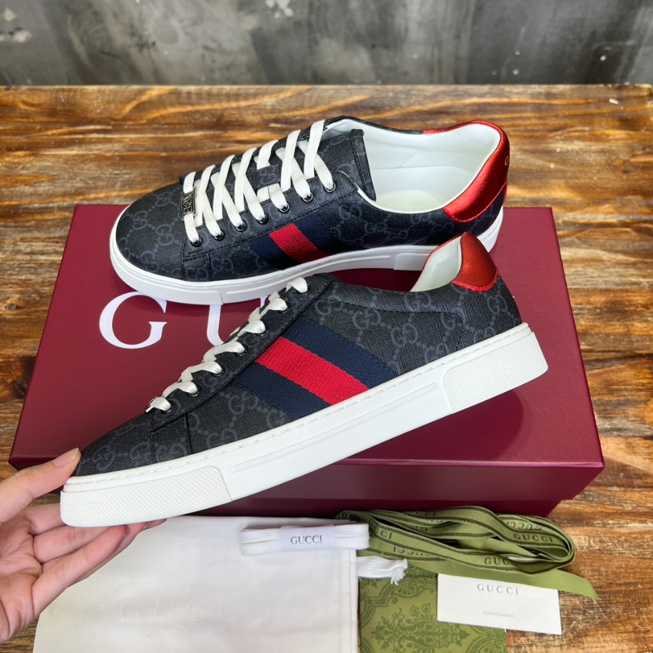 Gucci ACE Metal Tag Red And Blue Web Sneaker – GCC169