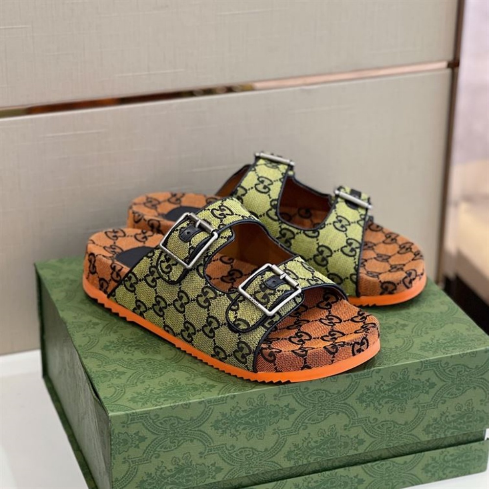 GUCCI MEN’S SLIDE SANDAL WITH STRAPS – GSL032