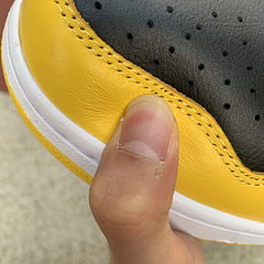 Nike Dunk High Varsity Maize