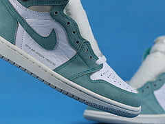 Air Jordan 1 Retro High OG ‘Turbo Green’