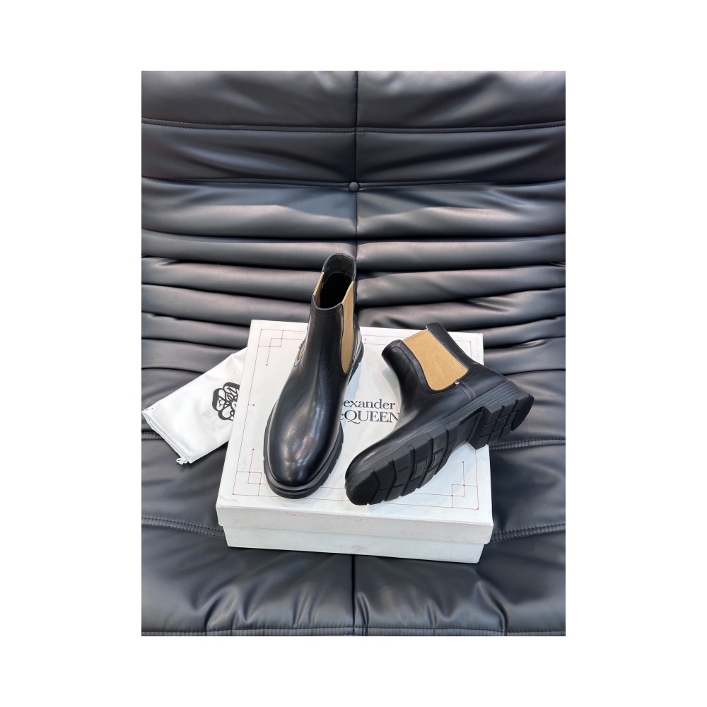 Alexander McQue* Men's high-top boots