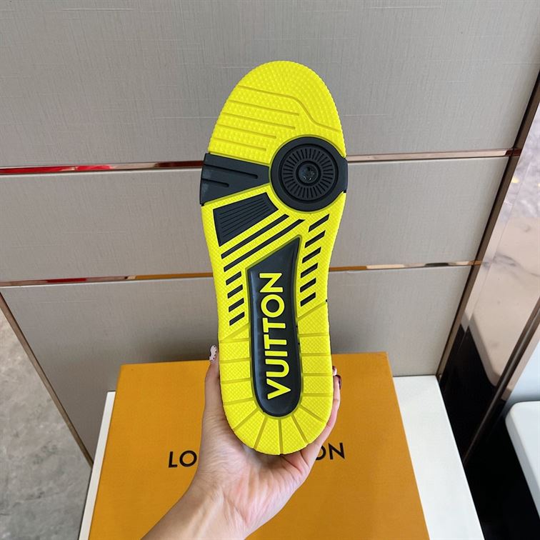 LOUIS VUITTON TRAINER SNEAKER – LVS039