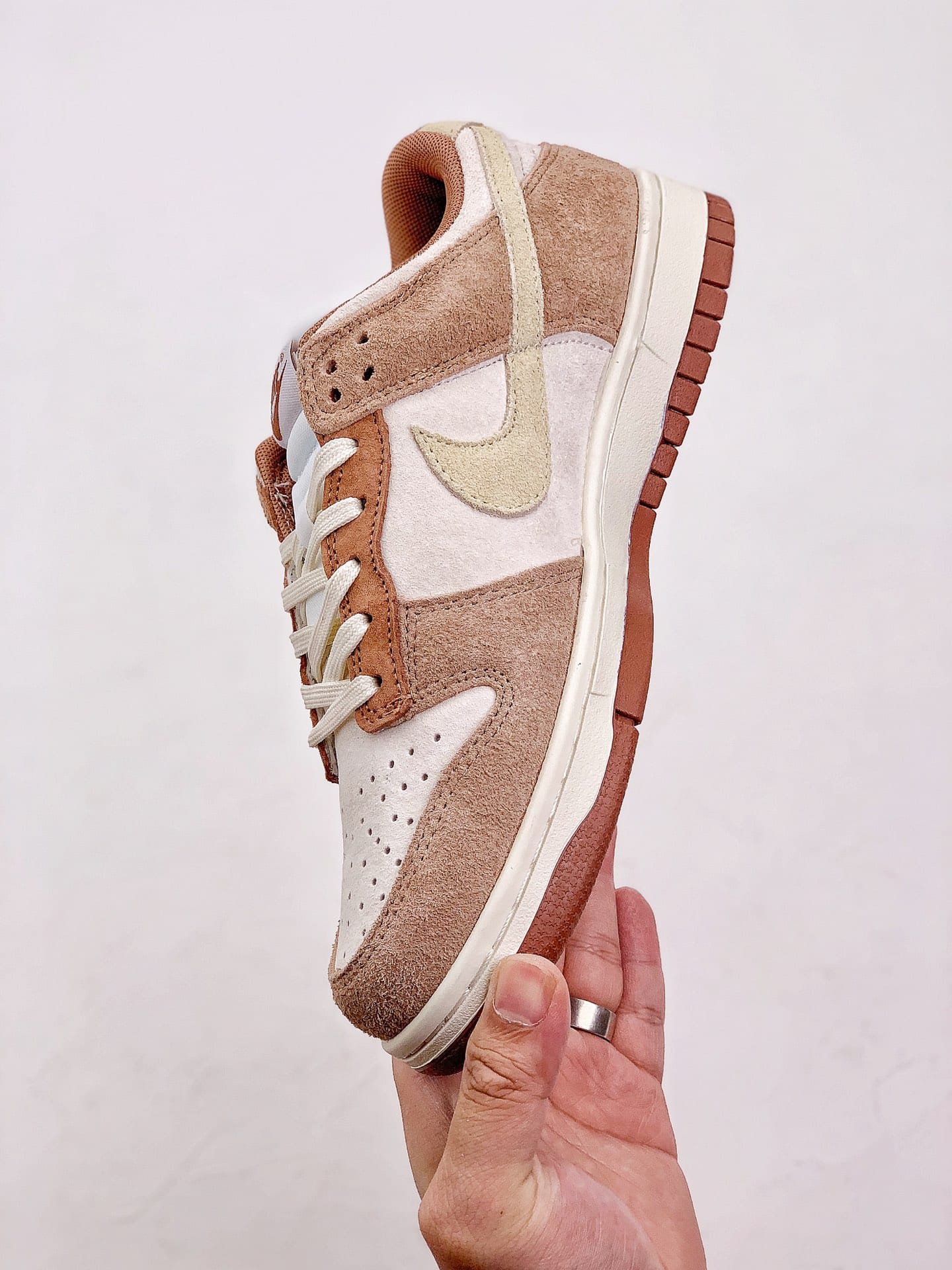 Nike Dunk Low Medium Curry