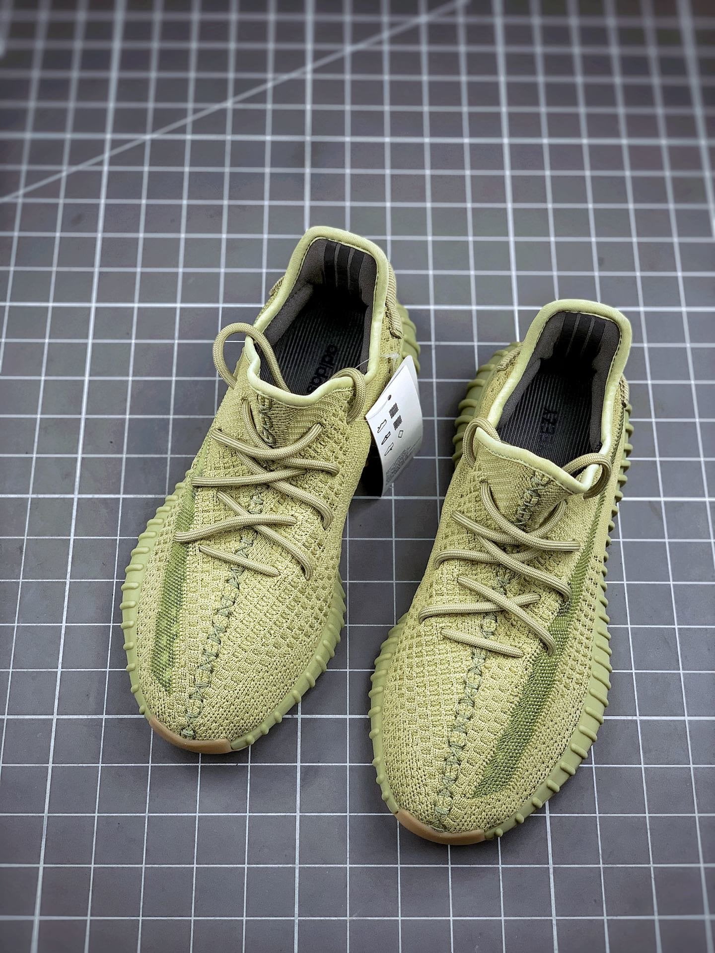 Adidas Yeezy Boost 350 V2 Sulfur